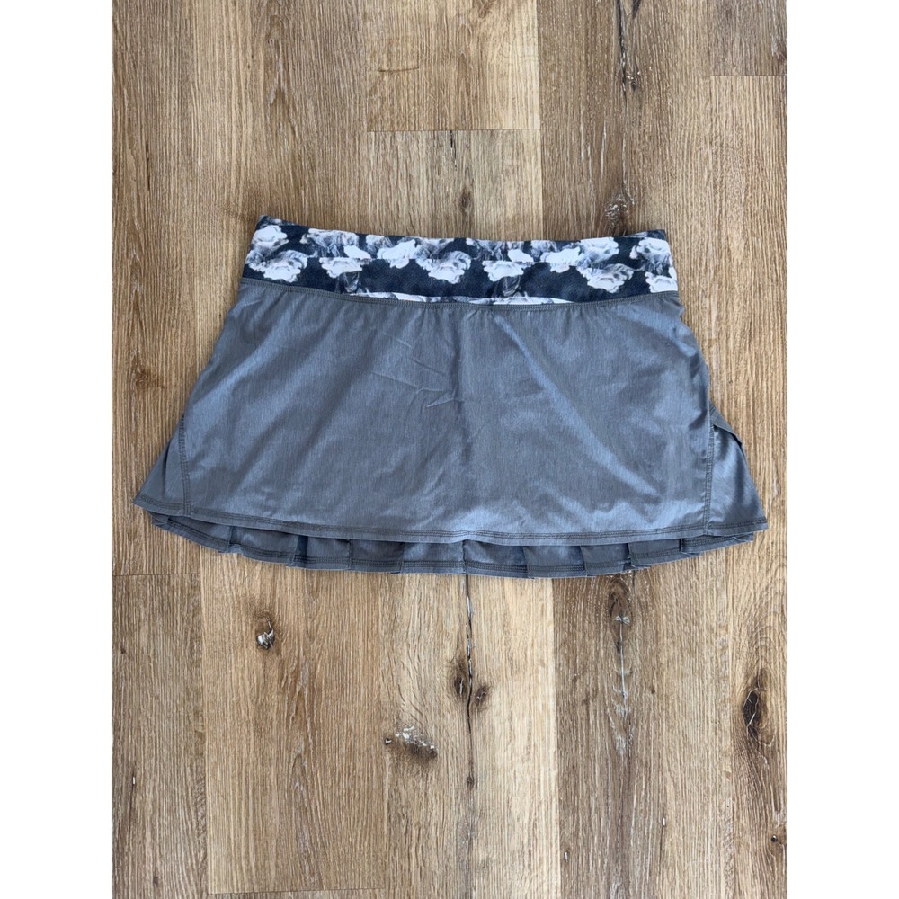 Lululemon Pace‎ Setter Skirt Women 10 Gray Floral Pleated Athletic Running Skort